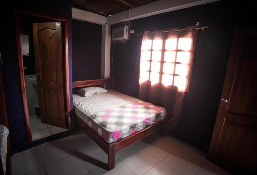 Hostel El Gran Azul Olon
