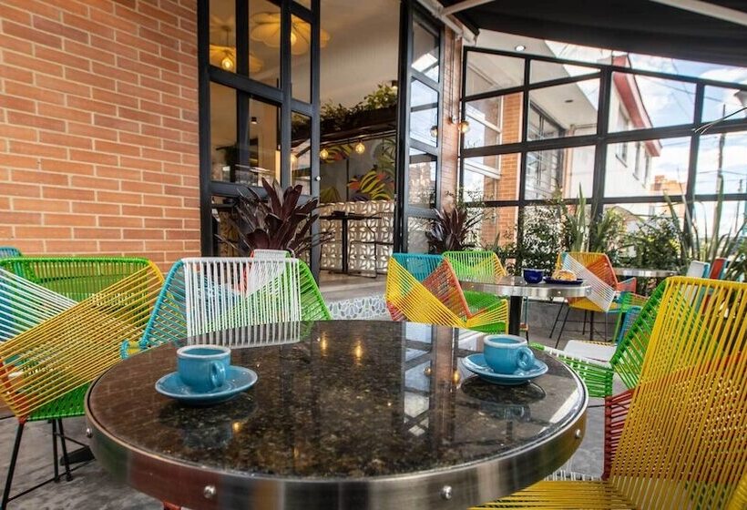 هتل 103 Wonderful House