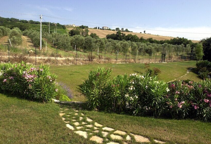 هتل A3passi Agriturismo Tra Gli Ulivi