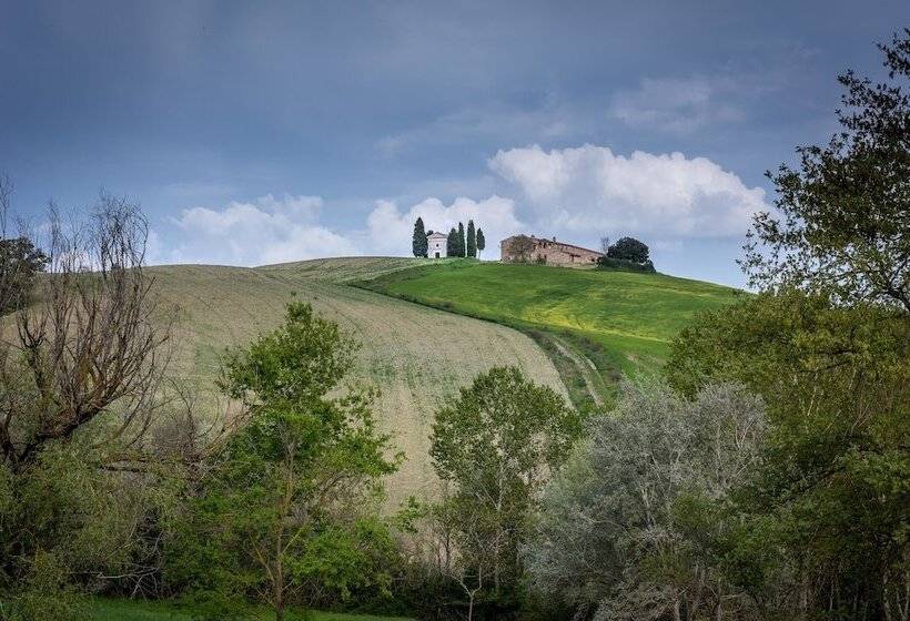 Отель Agriturismo La Buca Di Bellugi