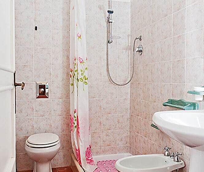 Отель Agriturismo La Buca Di Bellugi