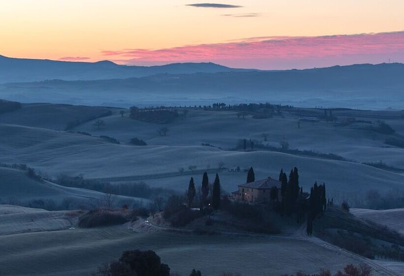 Отель Agriturismo La Buca Di Bellugi