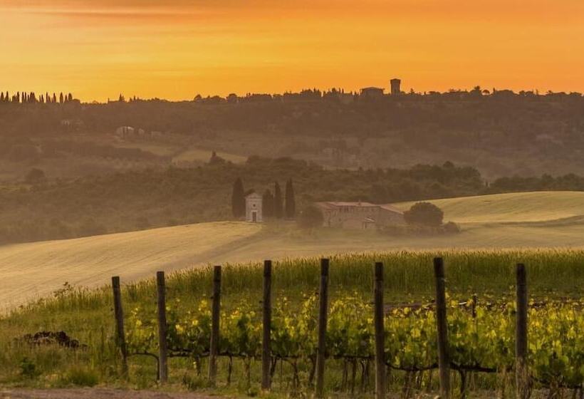 Отель Agriturismo La Buca Di Bellugi