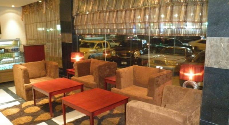 ホテル Al Muhaidb Al Nadwa