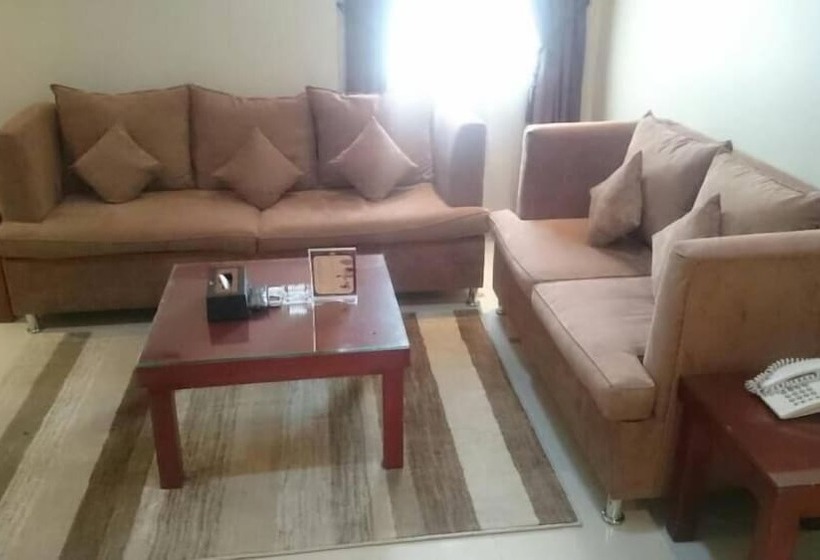 ホテル Al Muhaidb Al Nadwa