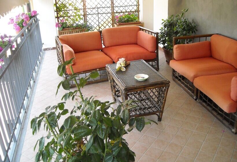 ホテル Albergo La Posta Arezzo