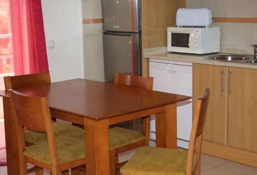 호텔 Apartamentos Santa Teresinha