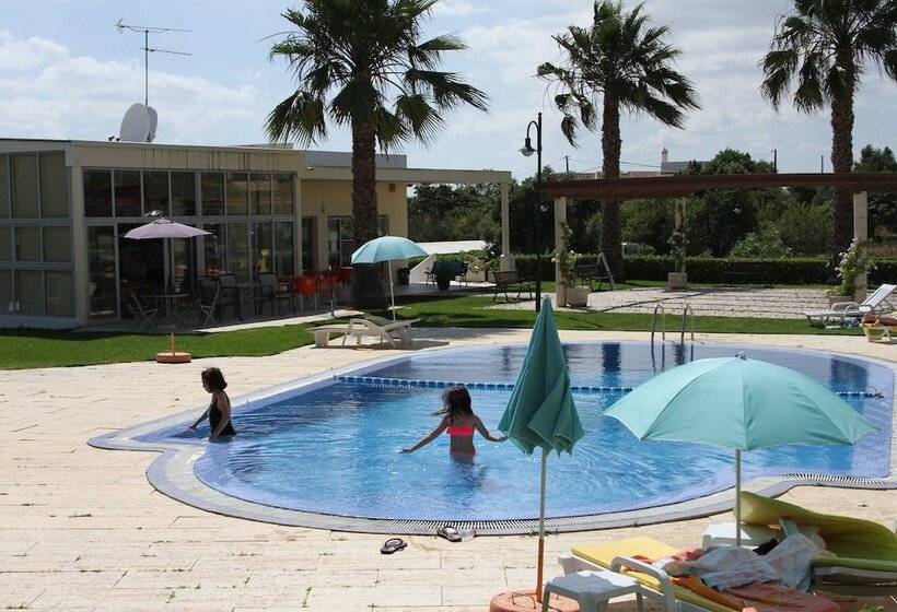 호텔 Apartamentos Santa Teresinha