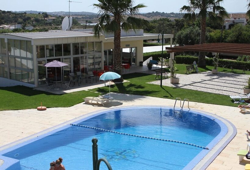 호텔 Apartamentos Santa Teresinha