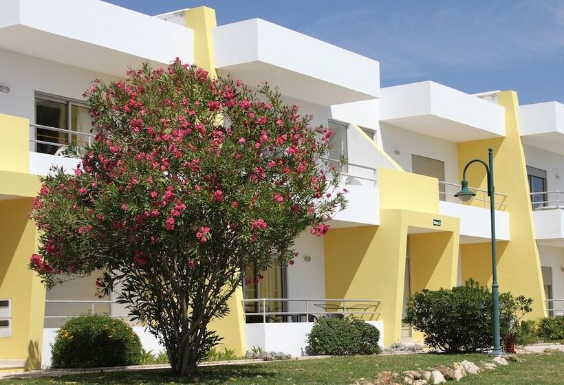 호텔 Apartamentos Santa Teresinha