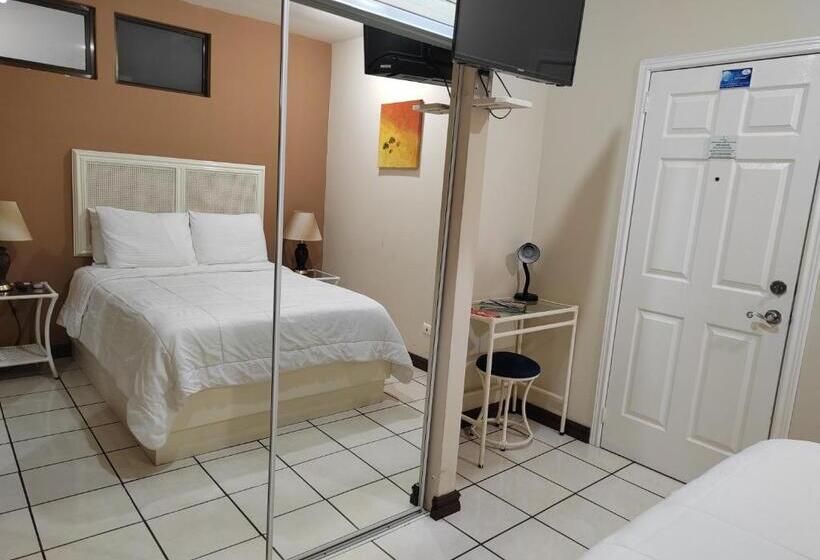 فندق Bamboo Aeropuerto