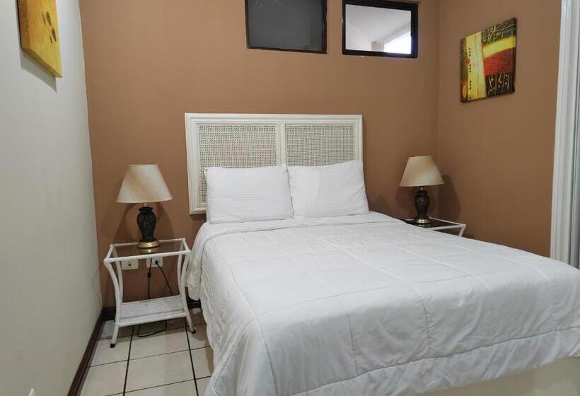 فندق Bamboo Aeropuerto