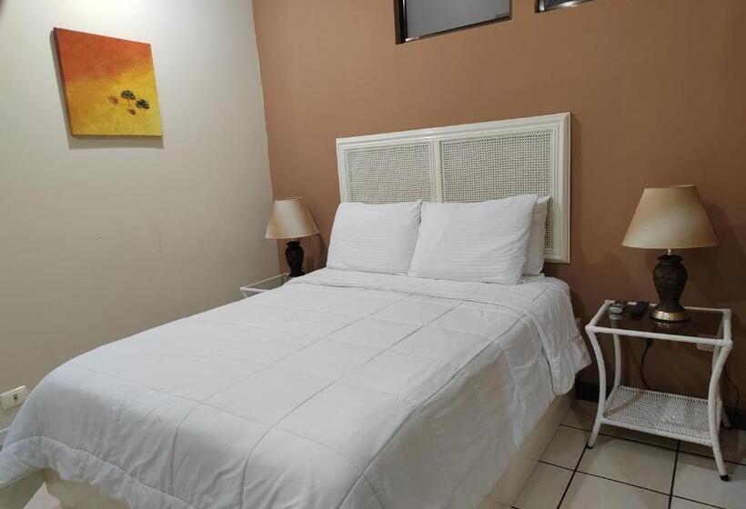 فندق Bamboo Aeropuerto