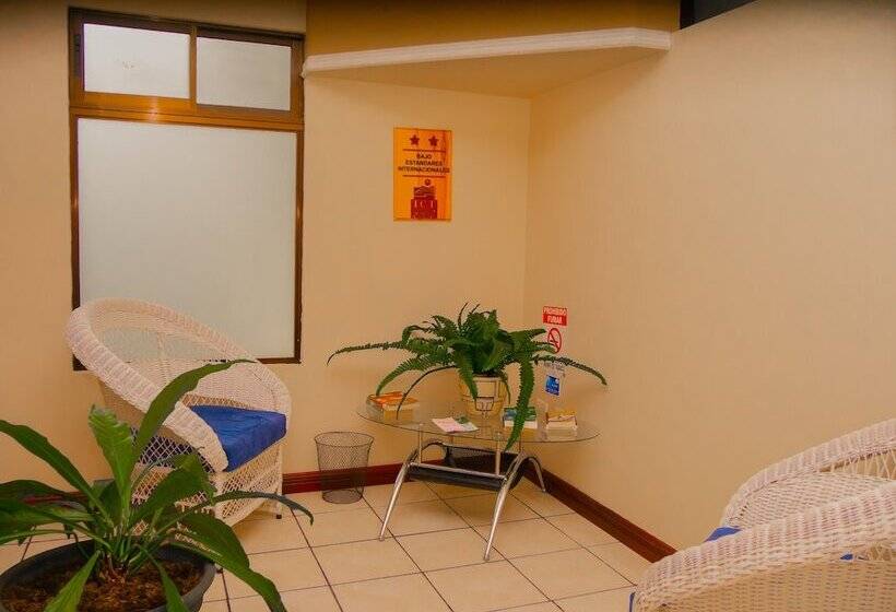 فندق Bamboo Aeropuerto