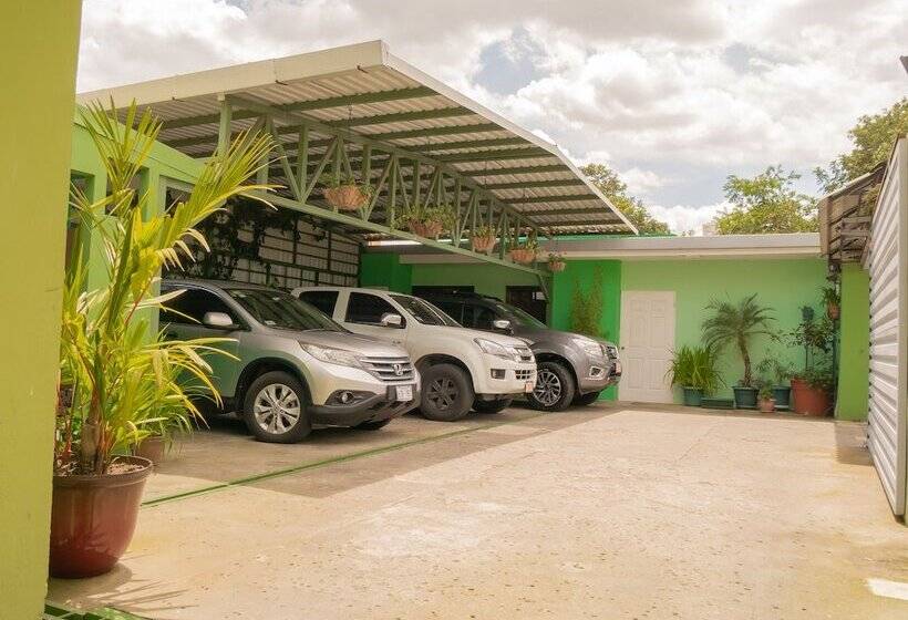 فندق Bamboo Aeropuerto