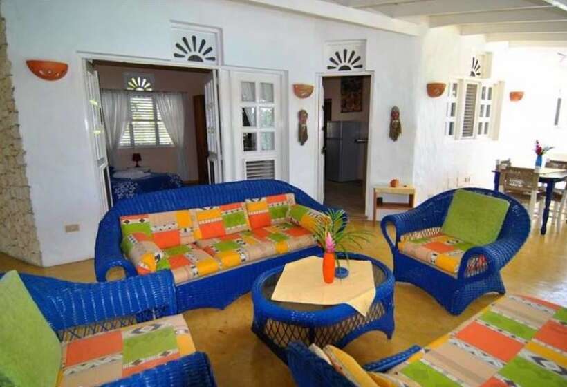 فندق Cabarete Surf Camp