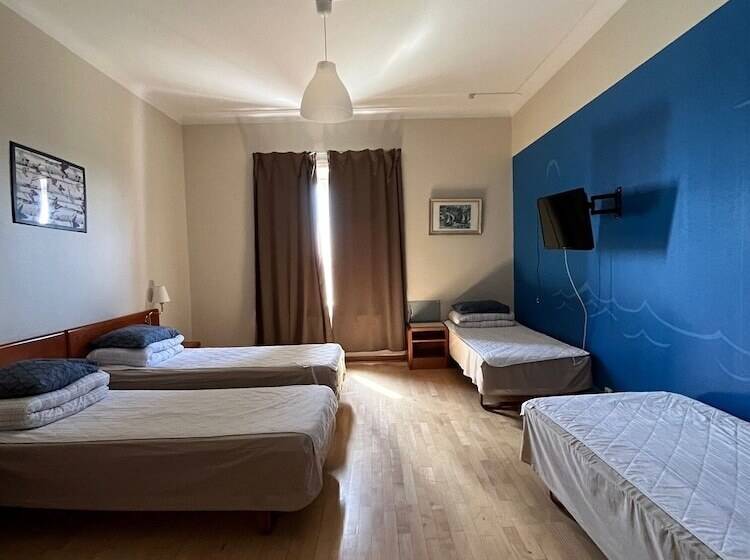 هتل Carlstad Sport Hostel