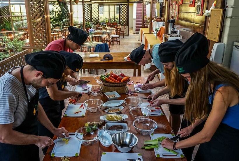 فندق Casa De Avila