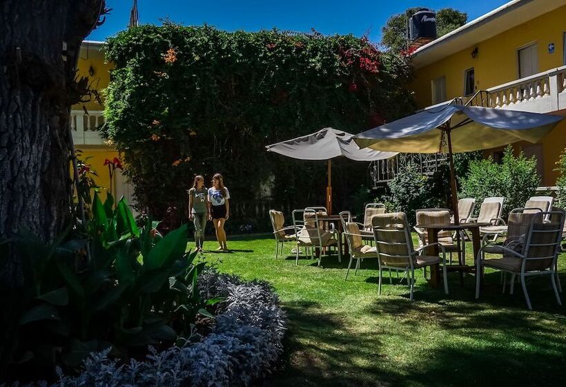 فندق Casa De Avila