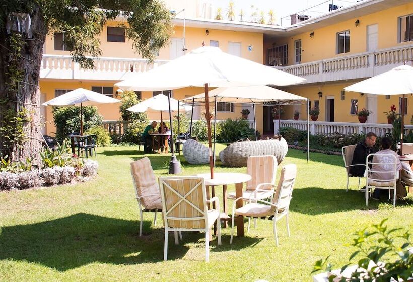 فندق Casa De Avila