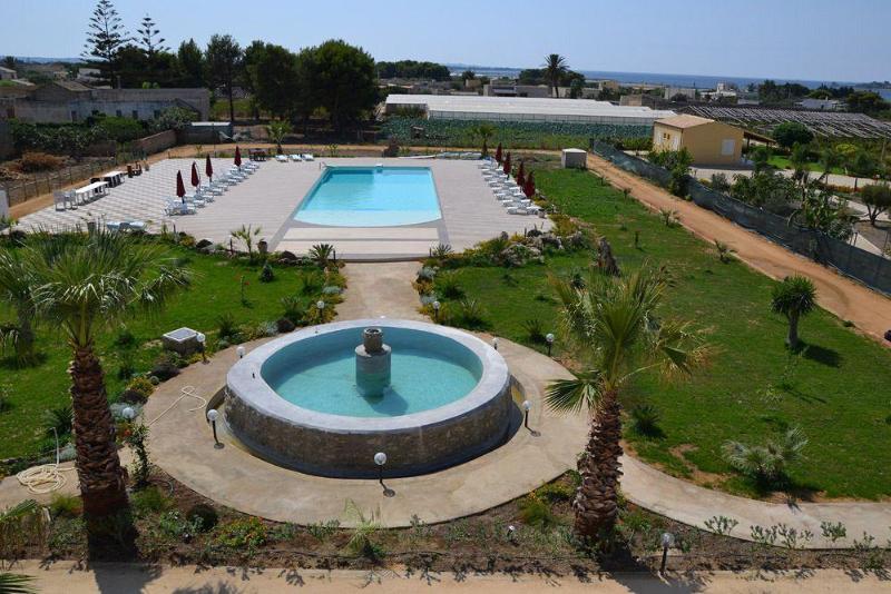 בית מלון כפרי Case Vacanza Torre Lupa