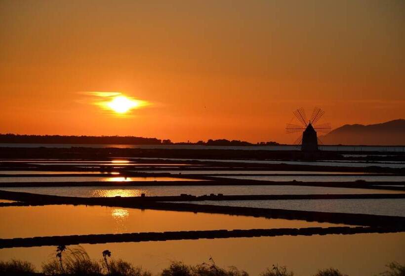 בית מלון כפרי Case Vacanza Torre Lupa