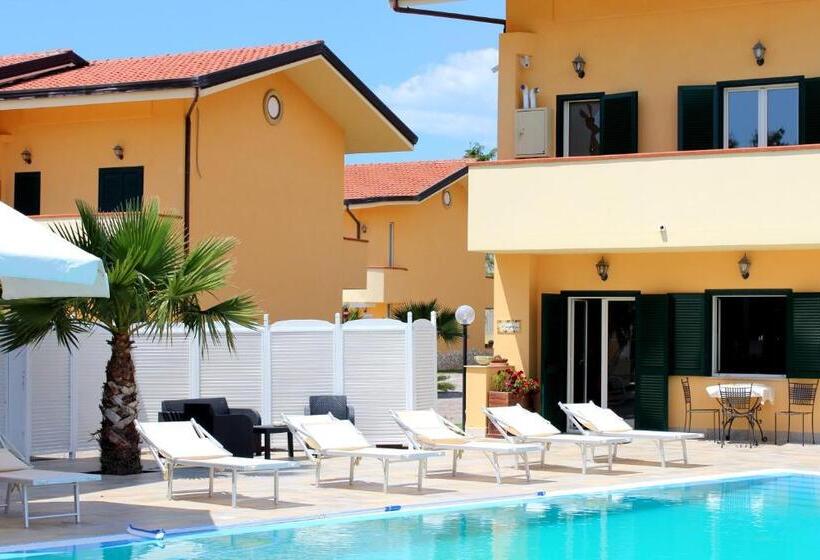 هتل Conca Degli Dei