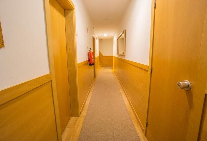 هتل Estrela De Arganil   Luis Simões & Conceição, Lda