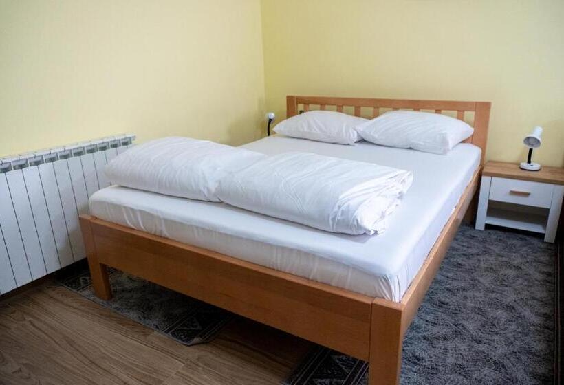 בית מלון כפרי Europa