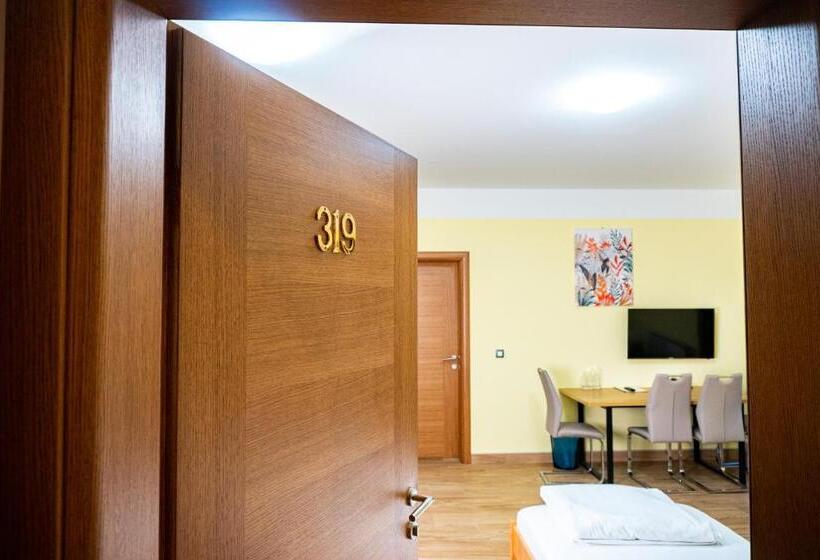 בית מלון כפרי Europa