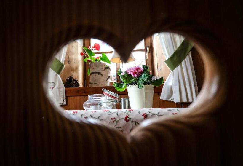 Bei Max Hotel Garni Kirchenwirt