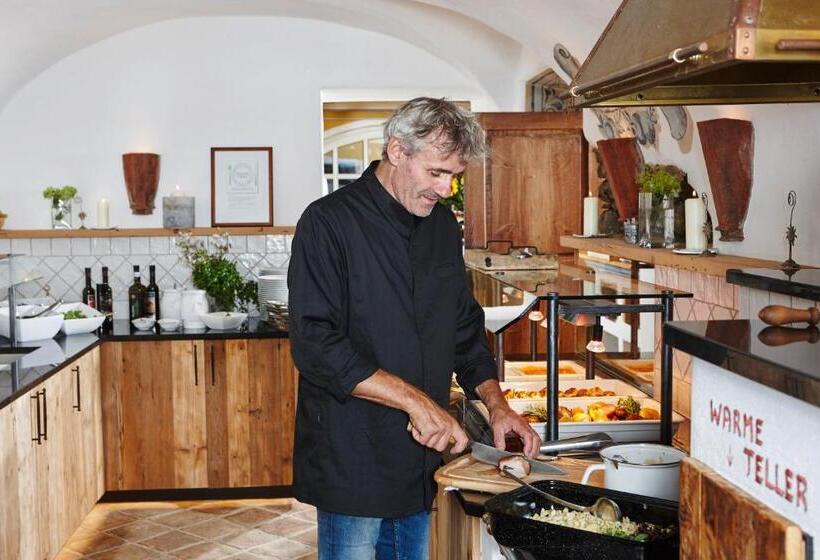 Bei Max Hotel Garni Kirchenwirt