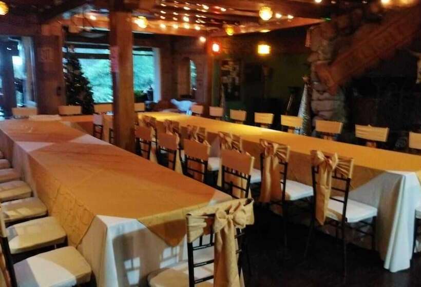 ホテル Hacienda Rumiloma By Rotamundos