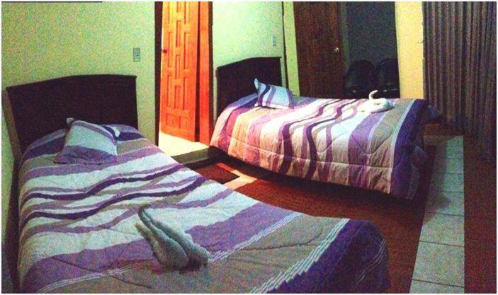 هتل Hostal Jora Continental