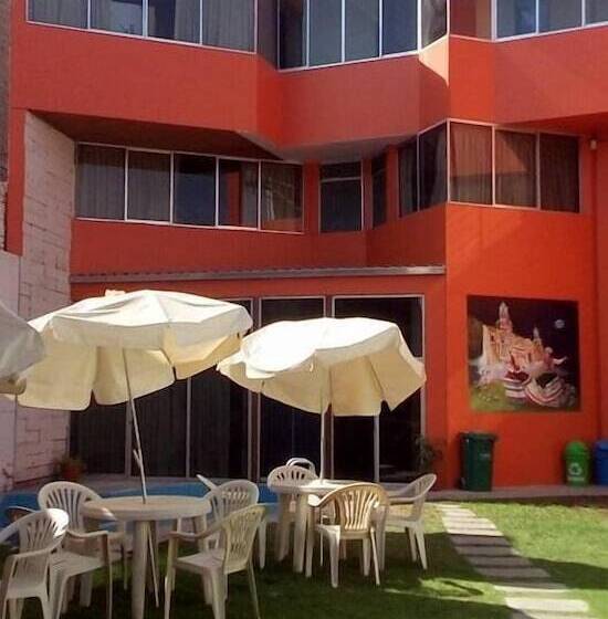 Отель Hostal Los Angeles Amigos Inn