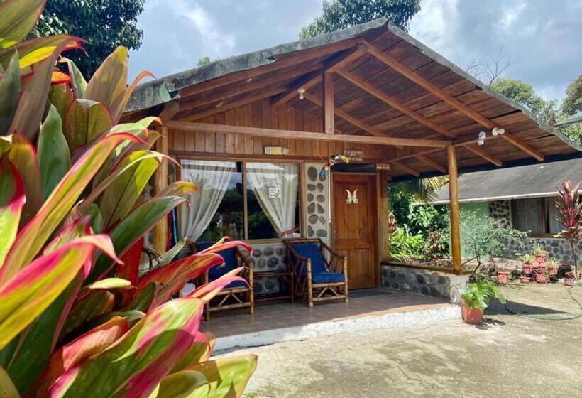 هتل Hostería Arasari