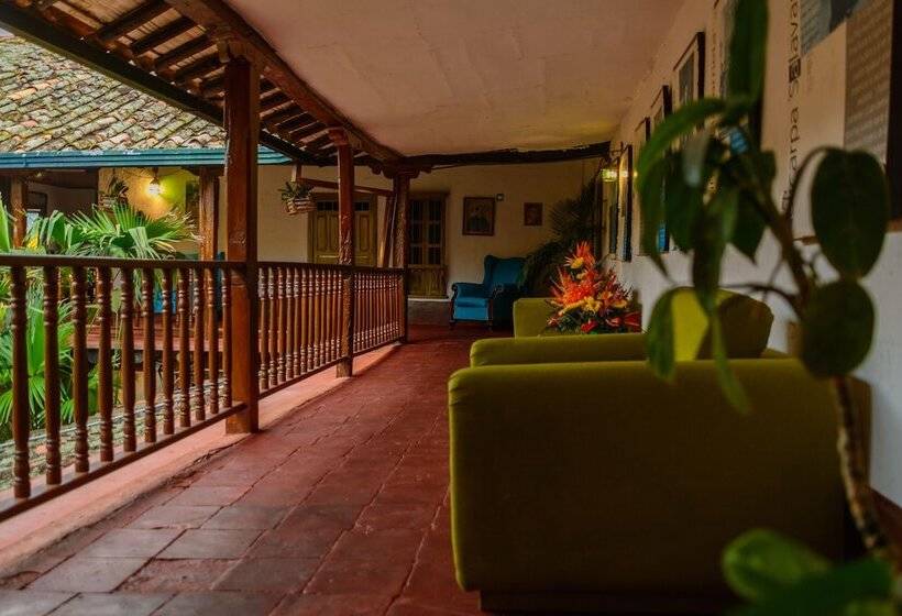 酒店 Hosteria Colonial La Cueva De Leo