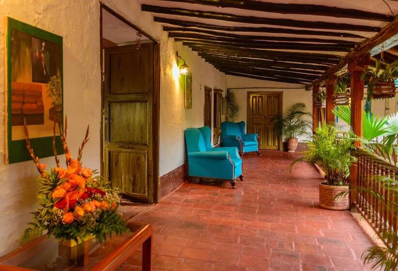 酒店 Hosteria Colonial La Cueva De Leo