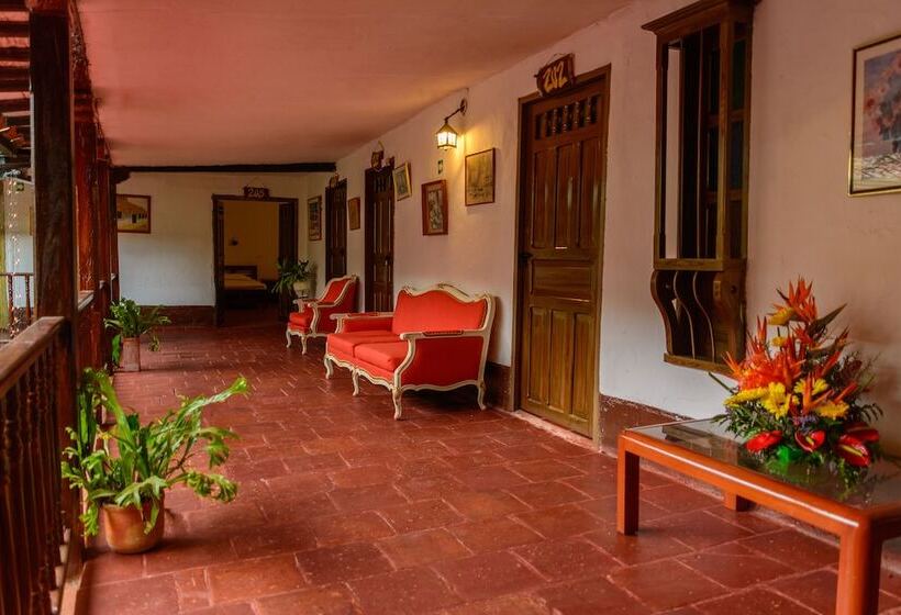 酒店 Hosteria Colonial La Cueva De Leo