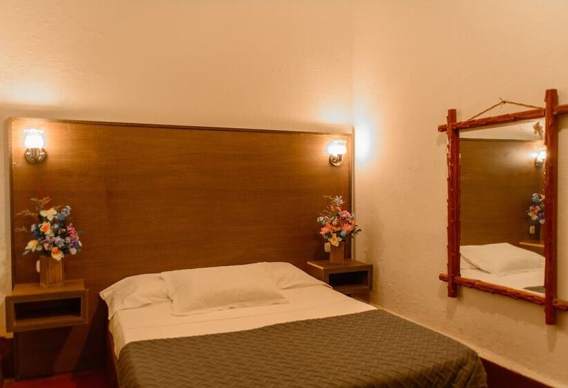 酒店 Hosteria Colonial La Cueva De Leo