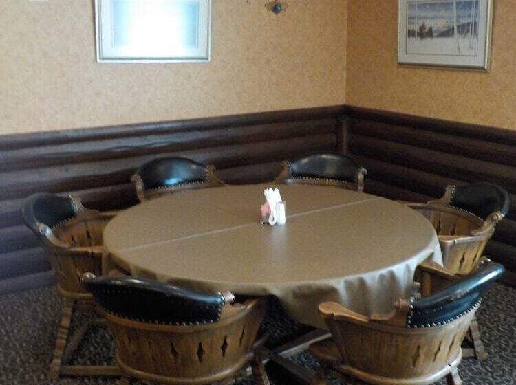 בית מלון כפרי Indian Hills Inn & Rv Park