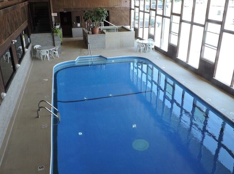 בית מלון כפרי Indian Hills Inn & Rv Park