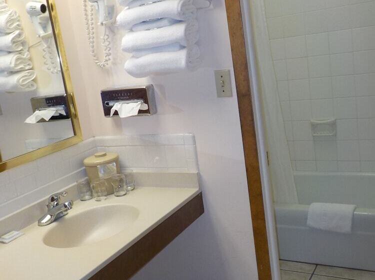 בית מלון כפרי Indian Hills Inn & Rv Park