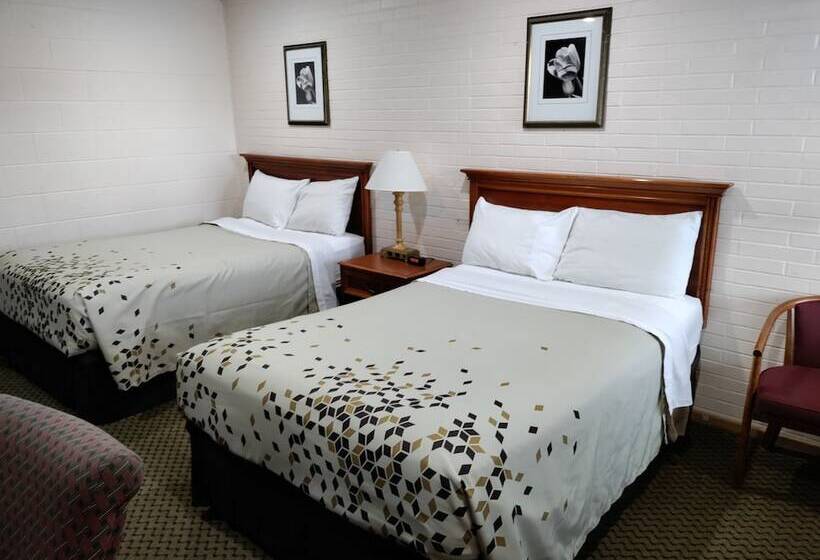 בית מלון כפרי Indian Hills Inn & Rv Park