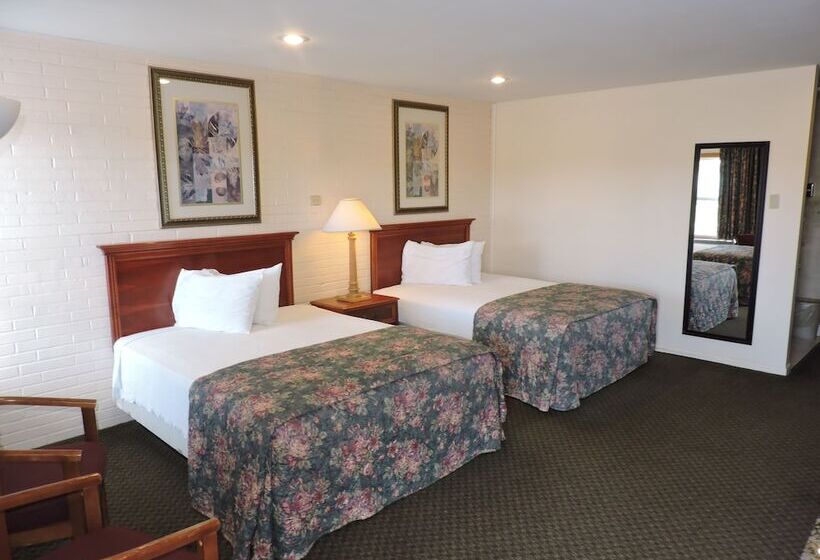 בית מלון כפרי Indian Hills Inn & Rv Park