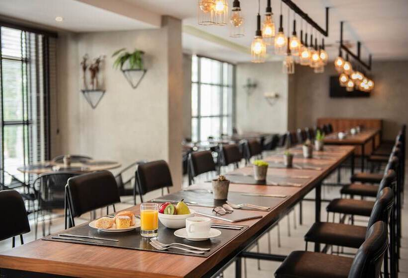 ホテル Intercity Curitiba Centro Civico