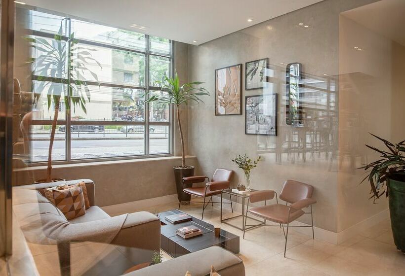 ホテル Intercity Curitiba Centro Civico