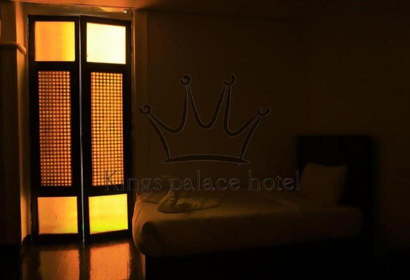 هتل Kings Palace Castle