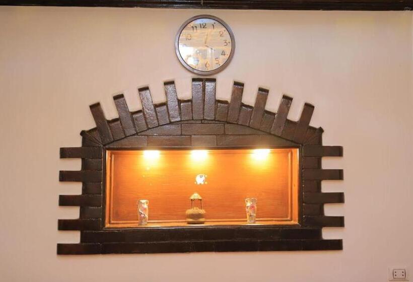 هتل Kings Palace Castle