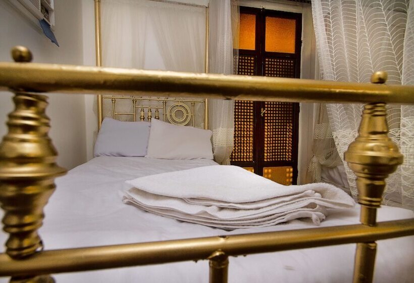 هتل Kings Palace Castle